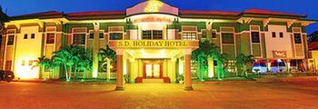 Holiday Hotel Phnom Penh Exterior photo