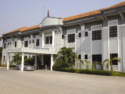 Holiday Hotel Phnom Penh Exterior photo